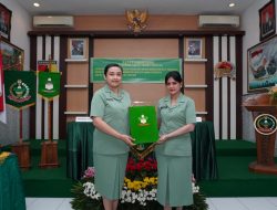 Serah Terima Jabatan Ketua,Persit KCK Cabang XXVII Dim 0812/Lamongan Gelar Rapat Paripurna