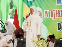 Gubernur Jawa Timur Hadiri Istighosah Akbar, Canangkan penguatan sumber daya manusia harus didukung dari pendekatan profesional dan spiritual.