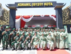 Dandim 0812 Lamongan Resmikan Gapura Koramil 0812/01 Kota Dan pemberian Santunan Anak Yatim serta Warakawuri