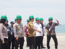Forkopimda Lamongan Dampingi Kunjungan Kerja Kemenko Polkam RI di Pelabuhan Tanjung Pakis