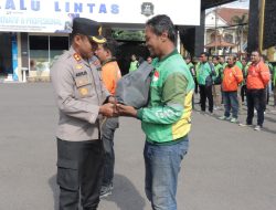 Polres Lamongan Gelar Apel Ojek Online, Kapolres Lamongan Ajak Komunitas Ojol Jadi Garda Terdepan Jaga Kamtibmas