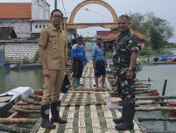 ​Tingkatkan Aksebilitas Warga, Muspika Karangbinangun Bersama Warga Bangun Jembatan Darurat