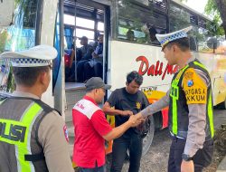 Operasi  Semeru 2026, Satlantas Polres Lamongan Gelar Ramp Check Bus Penumpang. 