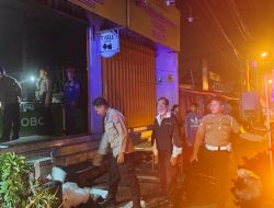 Di Duga korsleting listrik, Sebuah Counter Seluler di Babat Hangus Terbakar. 