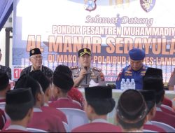 Kapolres Lamongan Kunjungi Satpolairud, Kenalkan Tugas Polisi Air dan Cara Penyelamatan Dari Bencana
