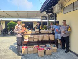 Dikira Warung Biasa, Ternyata Simpan Ratusan Botol Miras Dengan Berbagai Merk. 