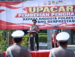 Selamatkan Korban Pengeroyokan Hingga Raih Prestasi, 3 Polisi Gresik Terima Penghargaan